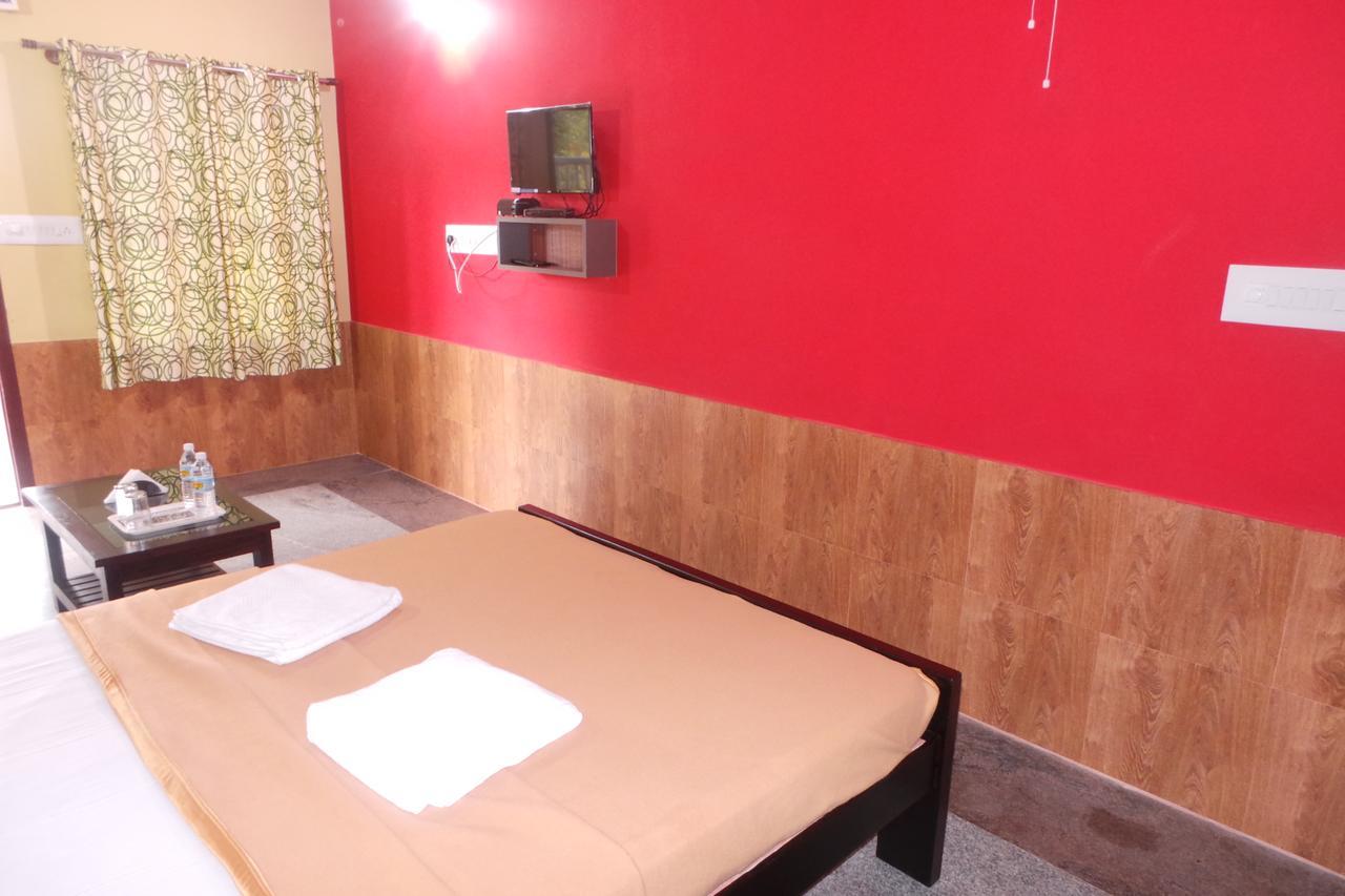 Iroomz Sri Vinayaka Comfort 비라즈펫 외부 사진