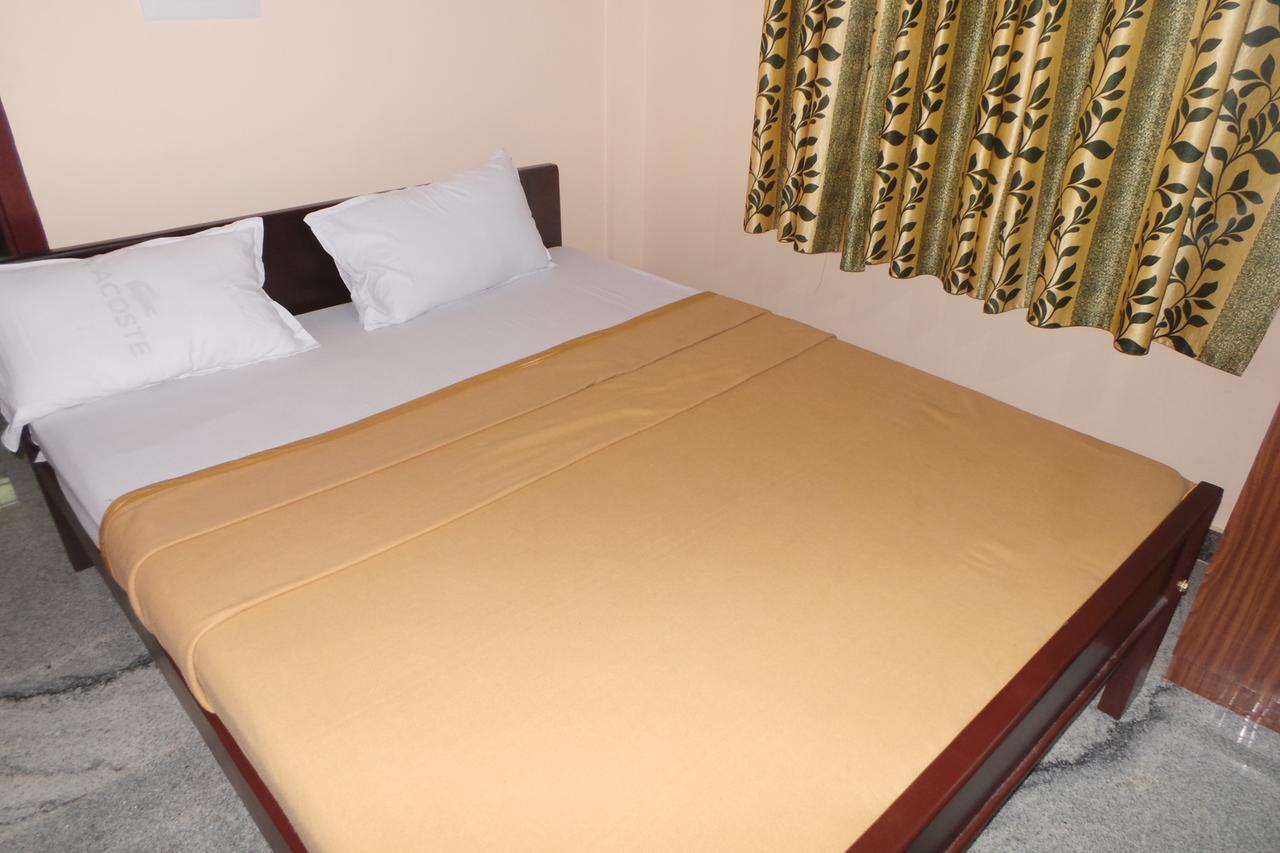 Iroomz Sri Vinayaka Comfort 비라즈펫 외부 사진
