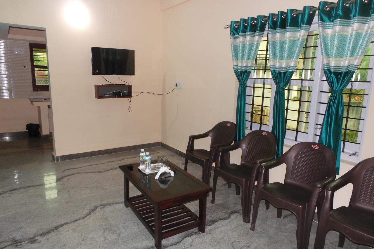 Iroomz Sri Vinayaka Comfort 비라즈펫 외부 사진