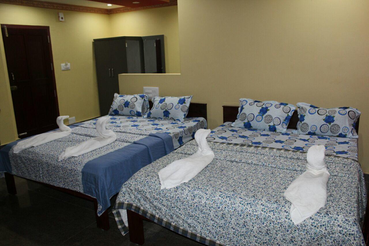 Iroomz Sri Vinayaka Comfort 비라즈펫 외부 사진