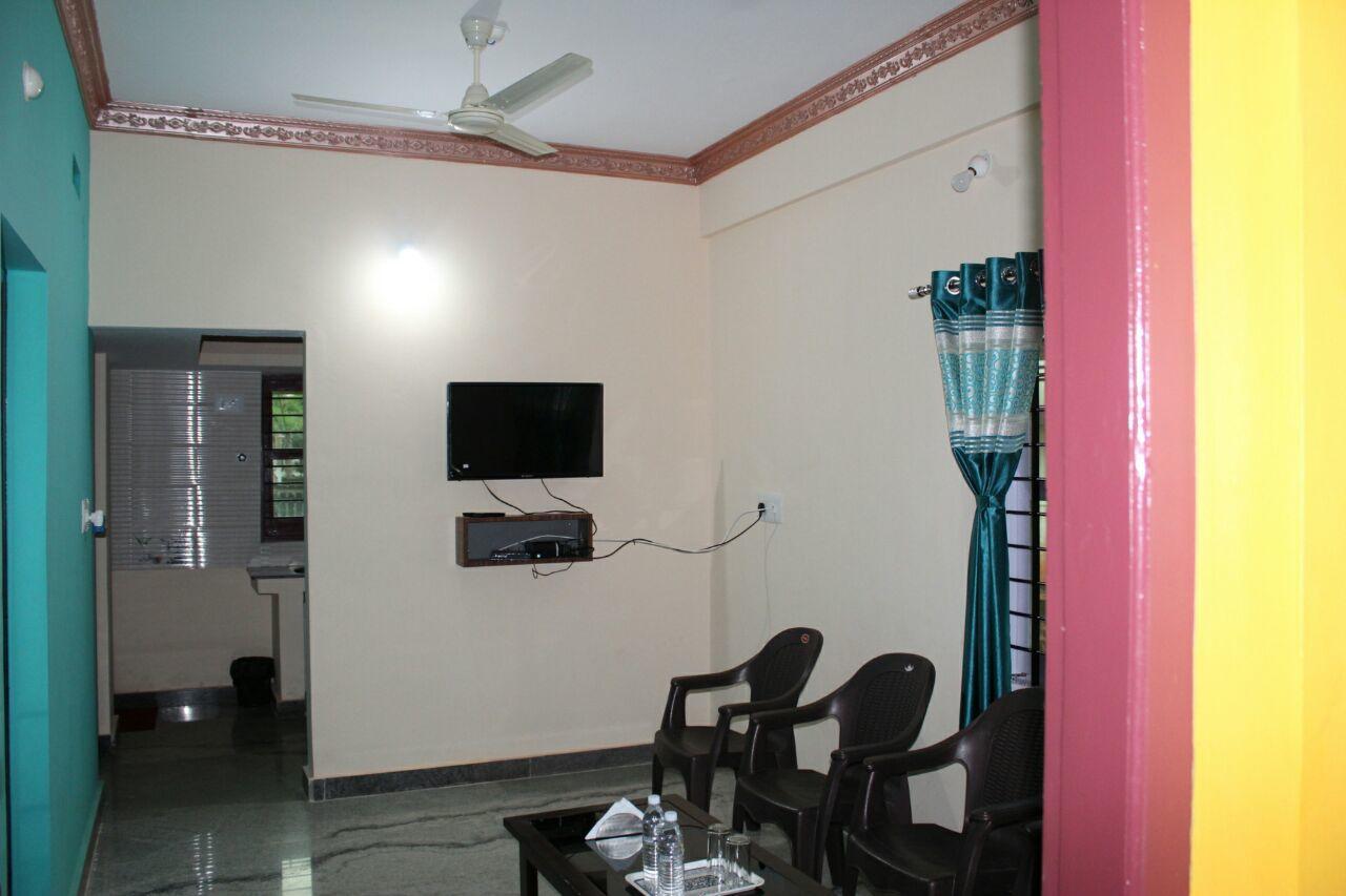 Iroomz Sri Vinayaka Comfort 비라즈펫 외부 사진
